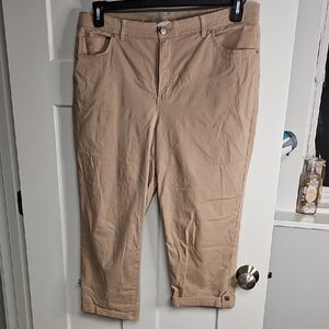 Gloria Vanderbilt Khaki Capris - Tan